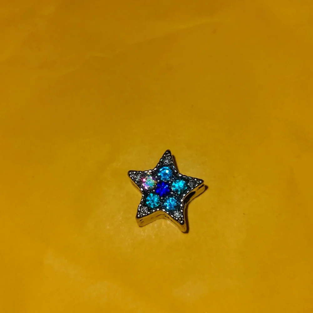 Star Charm ❤️ - Picture 5 of 5